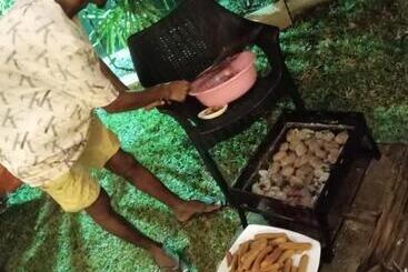 Bed and Breakfast Elephant Eye Safari House