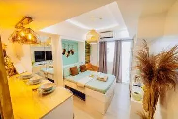 Aparthotel Bohemian Coast At Azure North