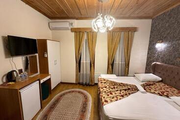 فندق Gür Royal Suit Aparts