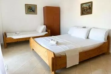 Bed & Breakfast Kel Rooms