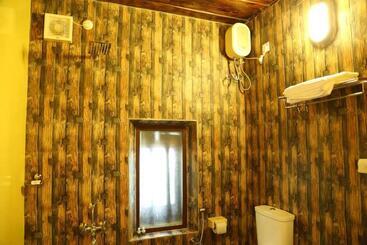 Hotel Himalayan Heights, Manali