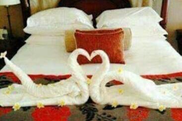 Hotelli Shiva S Homestay Hidden Paradise On Earth , Reshi