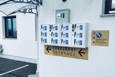 ホテル Panzió Route 87