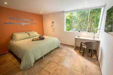 Pension (Hôtel basse catégorie) Encanto