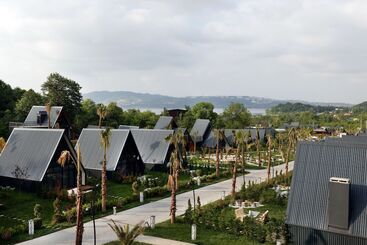 Ramada Resort By Wyndham Sapanca Thermal