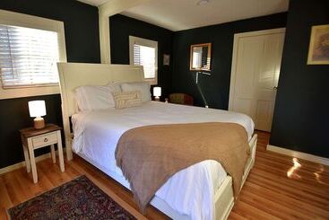 مبيت وإفطار Inn At Oriental