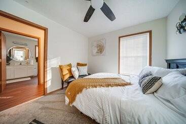 کلبه Charming Cleveland Home: 5 Mi To Downtown!