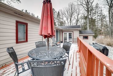 Vidéki Ház Rector Home W/ Hot Tub ~ 6 Mi To Ligonier!