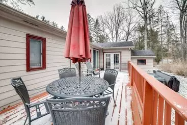 Mökkimajoitus Rector Home W/ Hot Tub ~ 6 Mi To Ligonier!