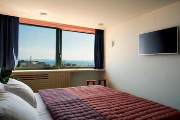 پانسیون Tower Rooms