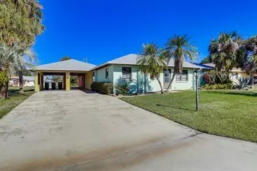 Vakantiehuisje Englewood Duplex With Shared Lanai: 7 Mi To Beach!