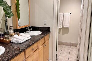 酒店 Palm Desert Suites