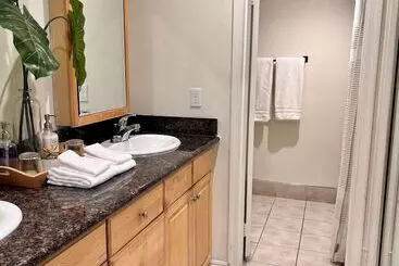 Hotelli Palm Desert Suites