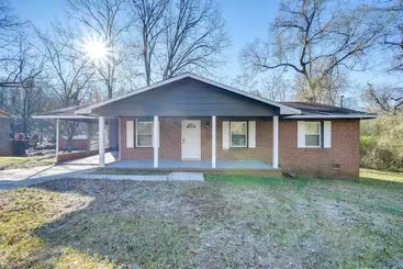 Mökkimajoitus Lovely Forsyth Home ~ 2 Mi To Tift College!