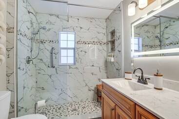 بيت ريفى Pet Friendly Florida Escape W/ Patio & Fire Pit!