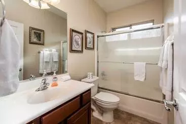 コテージ Stylish Surprise Home W/ Private Pool & Game Room!
