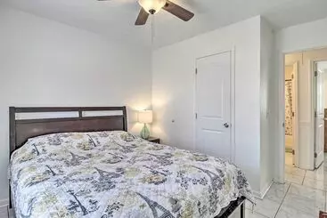 Mökkimajoitus Home ~ 7 Miles To Savannah Historic District!