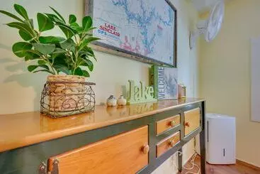 Lake Sinclair  Crooked Creek Cottage  W/ Fire Pit!