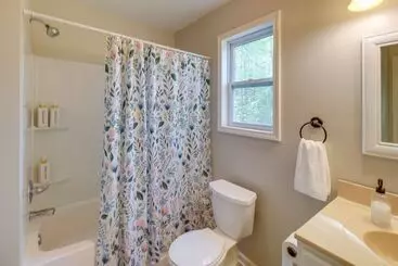 Mökkimajoitus Peaceful Ellijay Home W/ Deck   Hike & Fish!