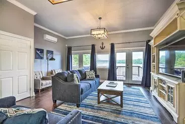 Mökkimajoitus Waterfront Gem On Lake Sinclair With Boat Dock!