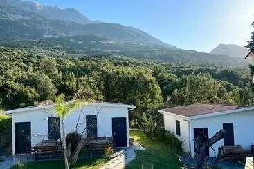 تختخواب و صبحانه Domi Beach Valley