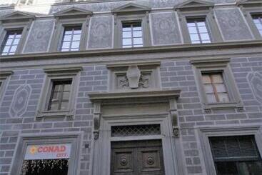 پانسیون Corsini Tintori