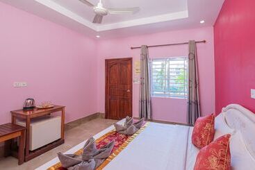 Pensió Lotus Bleu Guest House