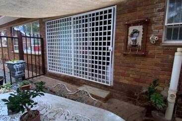 Pensione The Flower Guest House