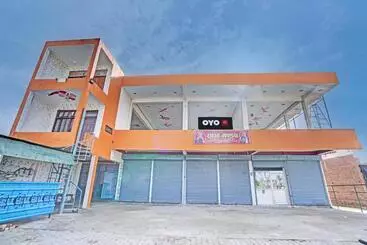 Oyo Raghav Hotel And Banquet Hall