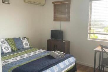 Pensió Comfy Room Next To Bond University