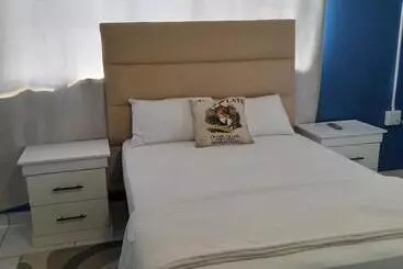 ペンション Master Palace Guest House   Randfontien