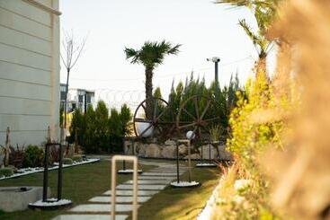 Monali̇sa Hotels çanakkale