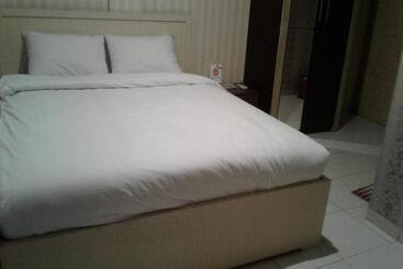 Oyo 93485 Hotel Kenzie Sentani