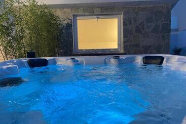 مسافرخانه Relais Manfredi