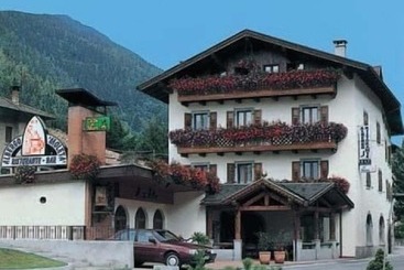 Отель Albergo Moleta