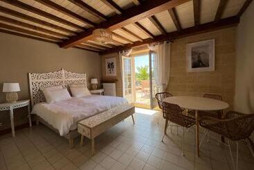 پانسیون Gîtes Et Chambres Atypiques Le Temps Des Légendes