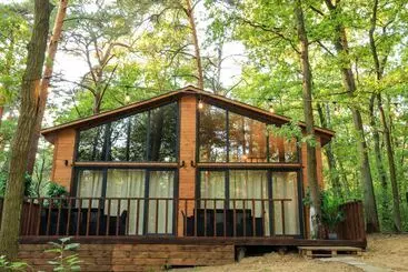 ホテル Bizon Village