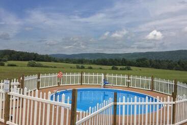 Motel Apple Inn And Suites Cooperstown Area