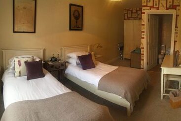 צימר Darwins Townhouse