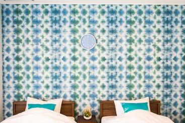 פנסיון 300 Nagoya Osu Kannon