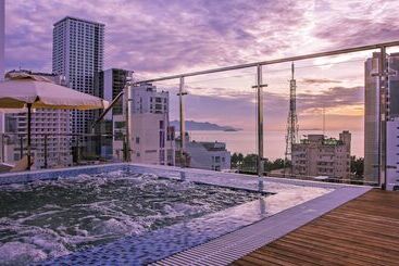 هتل Aroma Nha Trang Boutique