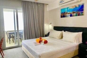 アパートホテル Lalaguna Villas Luxury Dive Resort And Spa