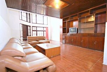 Panzió De Kapten Cottage Setiabudi