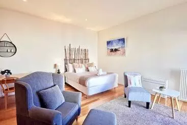 Phoenix Apartments
