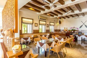 تختخواب و صبحانه Beachcastle & Sea View Villa