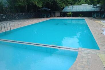 Pansiyon Elephant Safari Lodge Sigiriya Junction