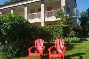 Resort Le Moulin De César