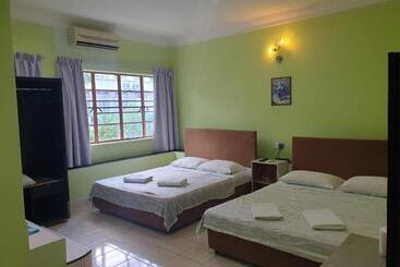 Alberg Borneo Gaya Lodge