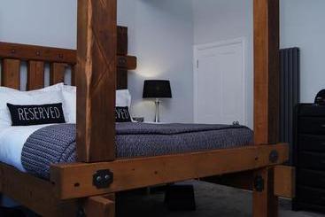 ベッドアンドブレックファースト Number 58 Tavistock