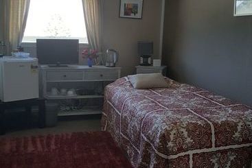 Bed and Breakfast The Manor Estate